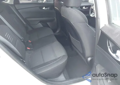 2019 Kia Forte S из США, поврежденный, VIN 3KPF34AD2KE025986